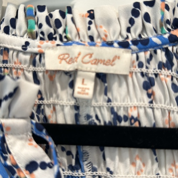 Smocked top - Picture 2 of 4